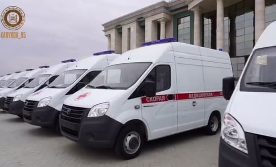 В Чеченской Республике медучреждениям передали новые автомобили