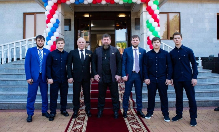 Инвалиды и ветераны ЧР получили сертификаты на сумму около 1 млн рублей каждому