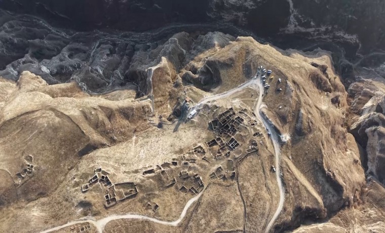 В Веденском районе состоялось торжественное открытие новой лестницы в селении Харкарой