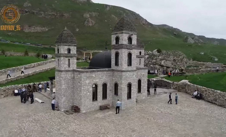 Рамзан Кадыров: Работы по возрождению Галанчожского района не прекращаются ни на минуту