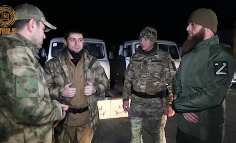 Делегация из ЧР передала помощь от РОФ им. А.-Х. Кадырова донецкому батальону "Сомали"