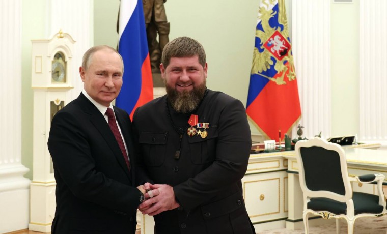 Владимир Путин вручил Рамзану Кадырову орден Александра Невского
