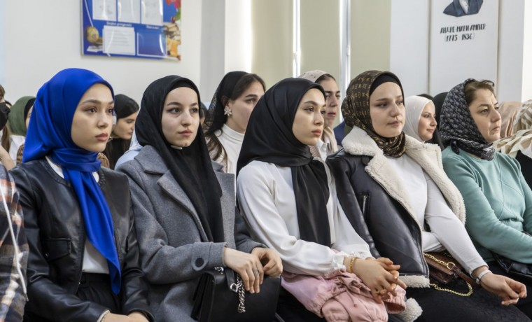 В гимназии №5 г. Урус-Мартан состоялся республиканский научно-практический семинар