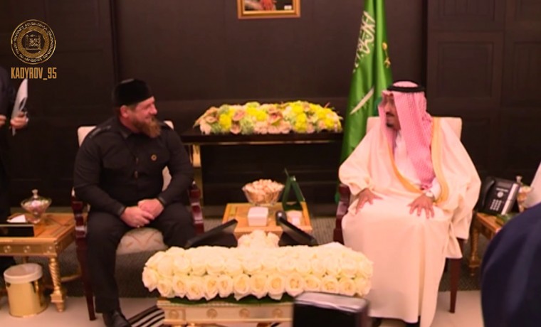 Рамзан Кадыров поздравил с Национальным днём Королевства короля и всех жителей КСА