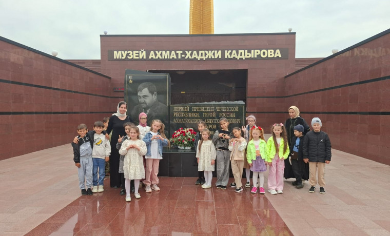 В Мемориальном комплексе Славы им. А.-Х. Кадырова прошла экскурсия для школьников