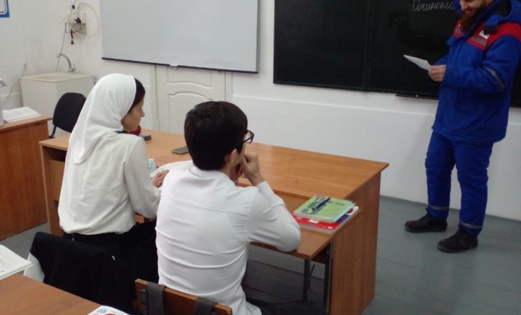 Энергетики АО «Чеченэнерго» провели урок электробезопасности со школьниками Шелковского района