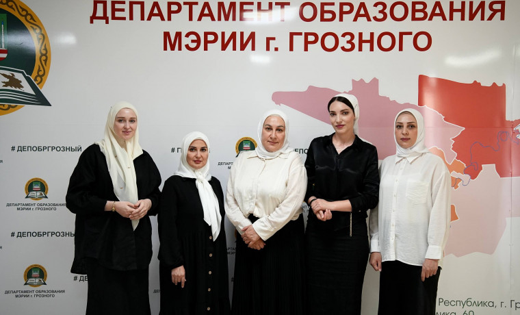 Школа Грозного получила грант в 351 500 рублей на создание туристического клуба