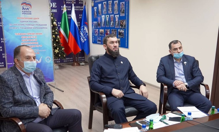 Магомед Даудов принял участие в первом социальном онлайн-форуме волонтëров партии «Единая Россия»