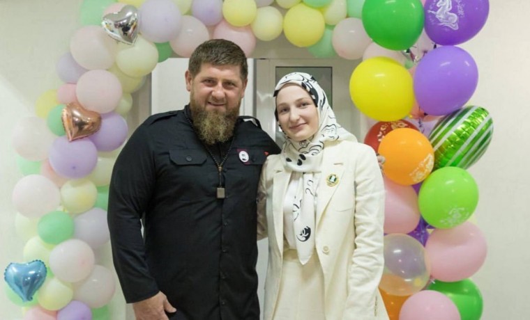 Глава ЧР поздравил Хадижат Кадырову с победой в конкурсе региональных проектов