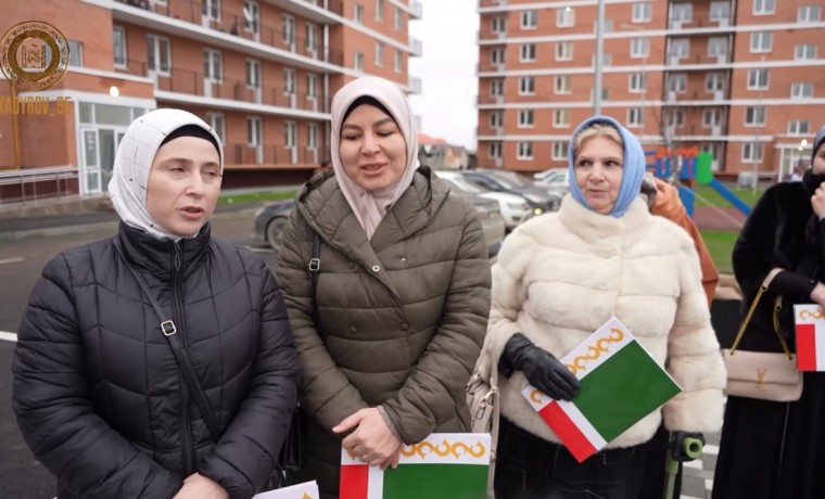 РОФ им. А.-Х. Кадырова предоставил шесть новых квартир погорельцам