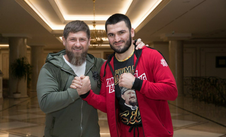 Рамзан Кадыров поздравил Артура Бетербиева с очередной победой