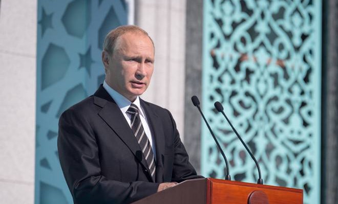 Владимир Путин поздравил мусульман с праздником Ид аль-Фитр