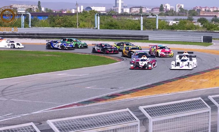 На автодроме «Крепость Грозная» дан старт автоспортивным соревнованиям Akhmat Race-2023
