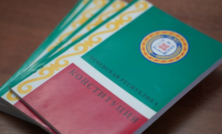 Александр Беглов поздравил Рамзана Кадырова с 20-летием Конституции ЧР