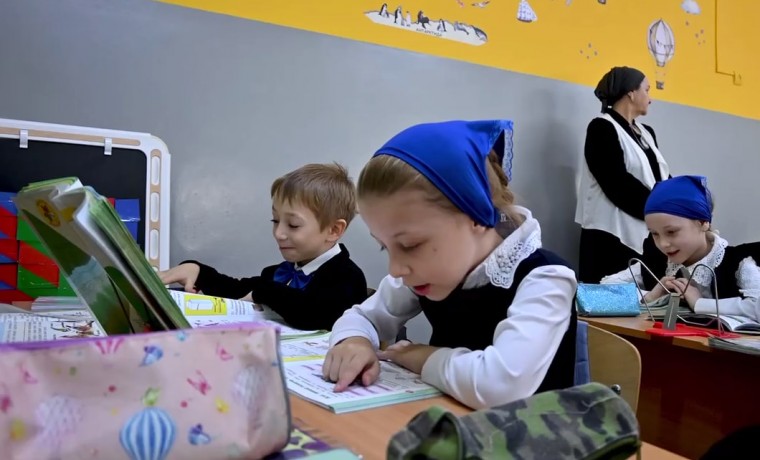 В школах Грозного продолжается мониторинг образовательной деятельности