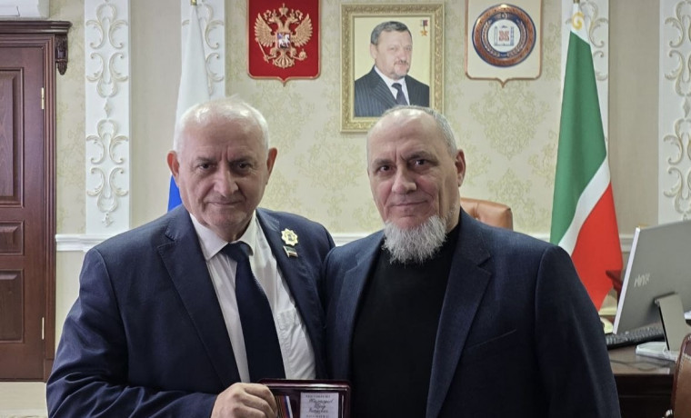 Председатель Парламента ЧР Шаид Жамалдаев и ряд депутатов были награждены медалями «Патриот России»