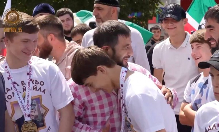 В венгерском городе Капошвар завершилось первенство Европы по спортивной борьбе среди юношей U-15