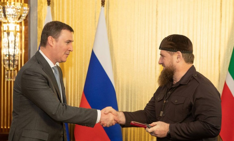 Рамзан Кадыров поздравил Дмитрия Патрушева с днем рождения