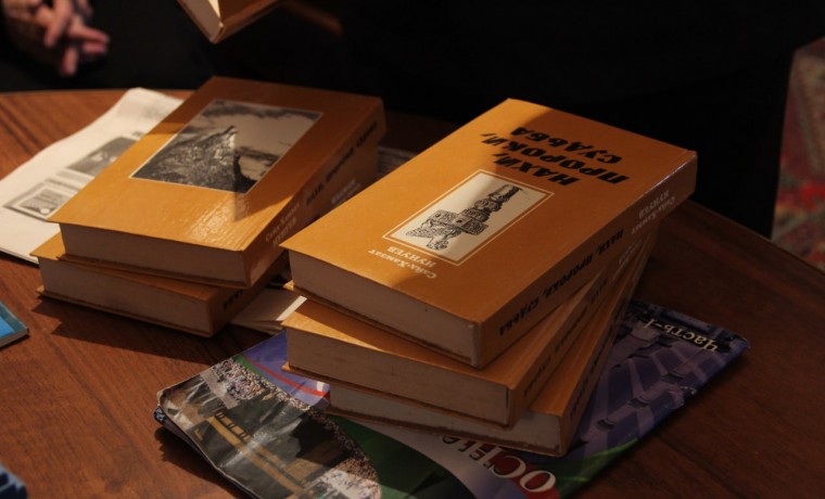 Школьники встретились с писателями ЧР в рамках проекта «Культура малой Родины»