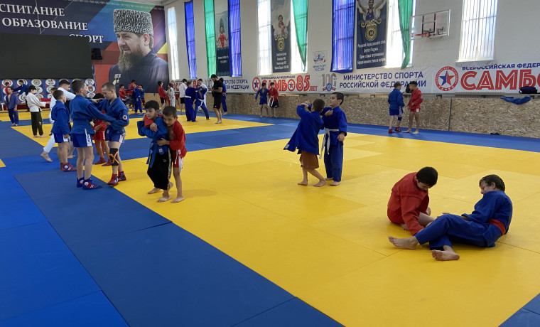 В Чеченской Республике проходят учебно-тренировочные сборы по самбо в рамках проекта «Выбор сильных»