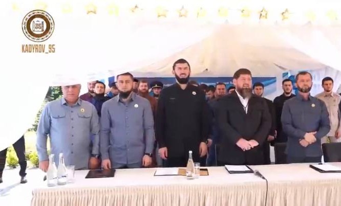 Рамзан Кадыров посетил торжественную линейку в Центре образования имени Ахмата-Хаджи Кадырова