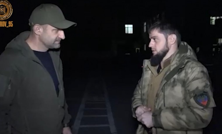 РОФ им. А.-Х. Кадырова передал донецкому батальону «Спарта» автомобили, коптеры и продовольствие