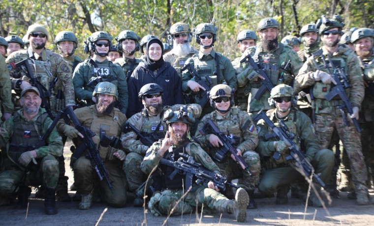 Айшат, Ахмат, Эли и Адам Кадыровы побывали на передовых позициях в зоне СВО