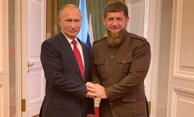 Президенту РФ Владимиру Путину вручен орден им. А.-X. Кадырова