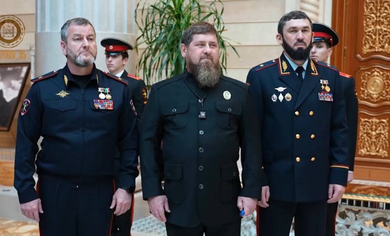 Рамзан Кадыров вручил государственные награды России и ЧР сотрудникам правоохранительных органов