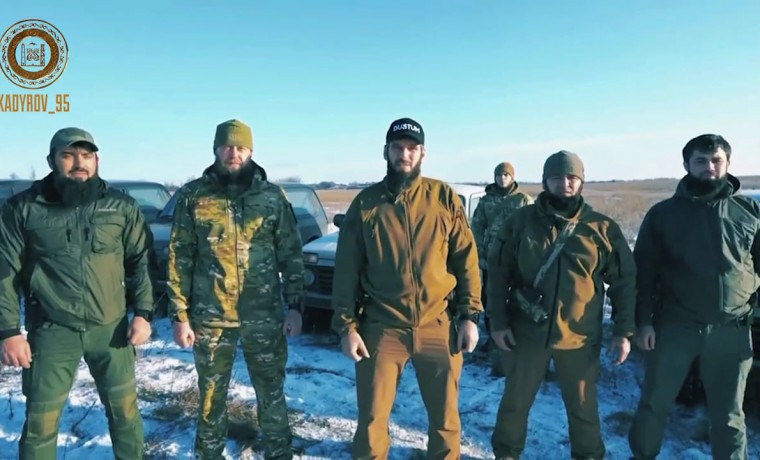 РОФ им. А.-Х. Кадырова передал новый автотранспорт 78-му мотострелковому полку "Север-Ахмат" МО РФ