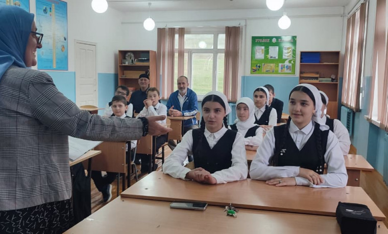 «Единая Россия» провела тематические встречи в преддверии Международного дня мира в ЧР