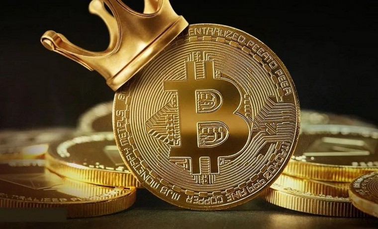 Цена биткоина ненадолго превысила $70000, установив новый максимум