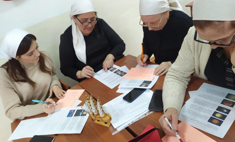 В Цоци-Юртовской школе прошла профориентационная игра «Персонажи и профессии»