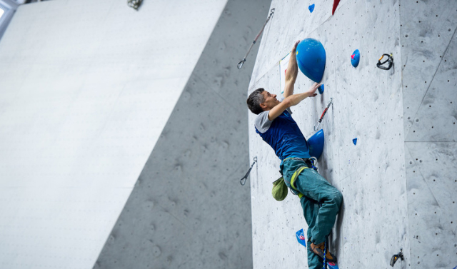 Чемпионат по скалолазанию среди молодежи пройдет в ЧР 15 сентября 
