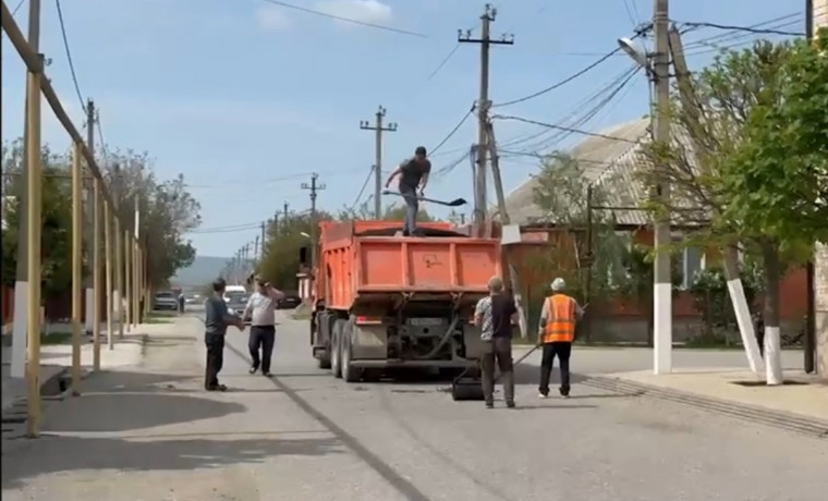 В Грозненском районе Чеченской Республики продолжается ремонт межпоселковых дорог