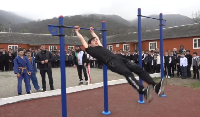 В Дуба-Юрте открылась площадка для воркаута