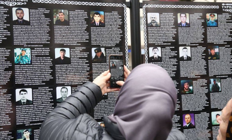 В Грозном реализуется проект «Аллея Героев»