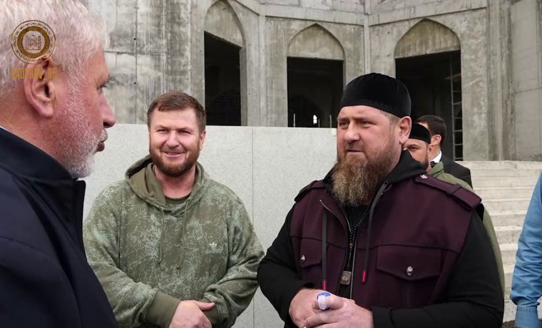 Рамзан Кадыров: Нашу любимую столицу украсят еще несколько грандиозных религиозных объектов