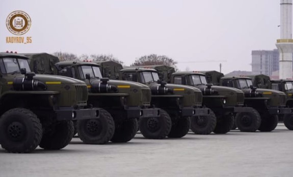 Чеченских бойцов обеспечат новой техникой